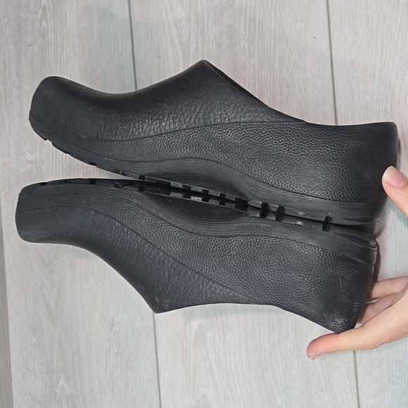 Birkenstock Women Black Clogs Outdoor Shoes Sz W9 M7 - Picture 9 of 12